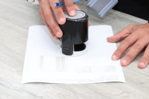 Empresa de mensajería para envíos y trámites administrativos en Madrid